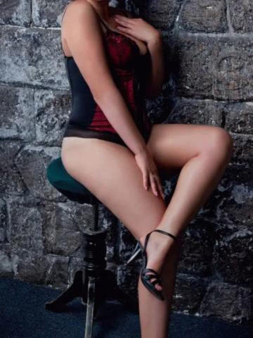 Мила Реал Миниатюрная Брюнетка фото 2